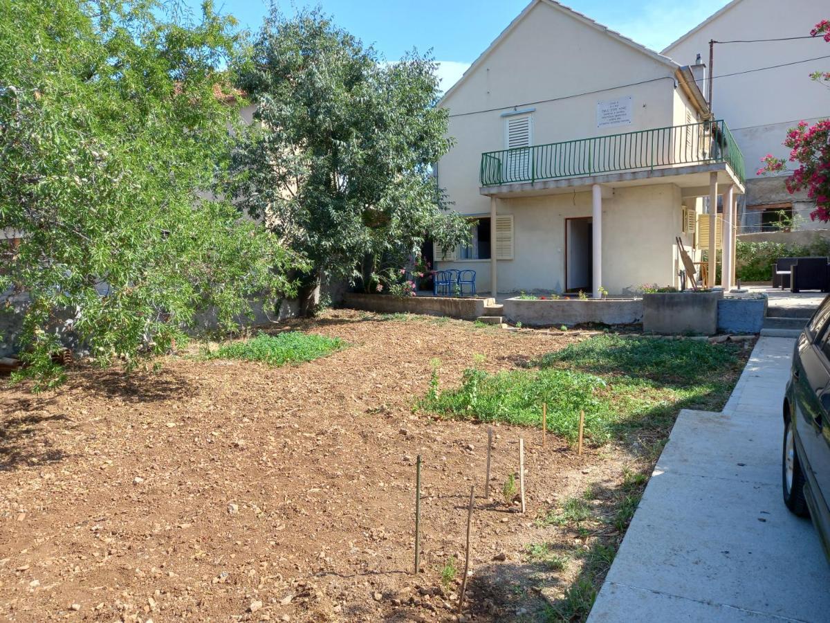 Kuca Za Odmor Ljubica Ferienhaus Šibenik